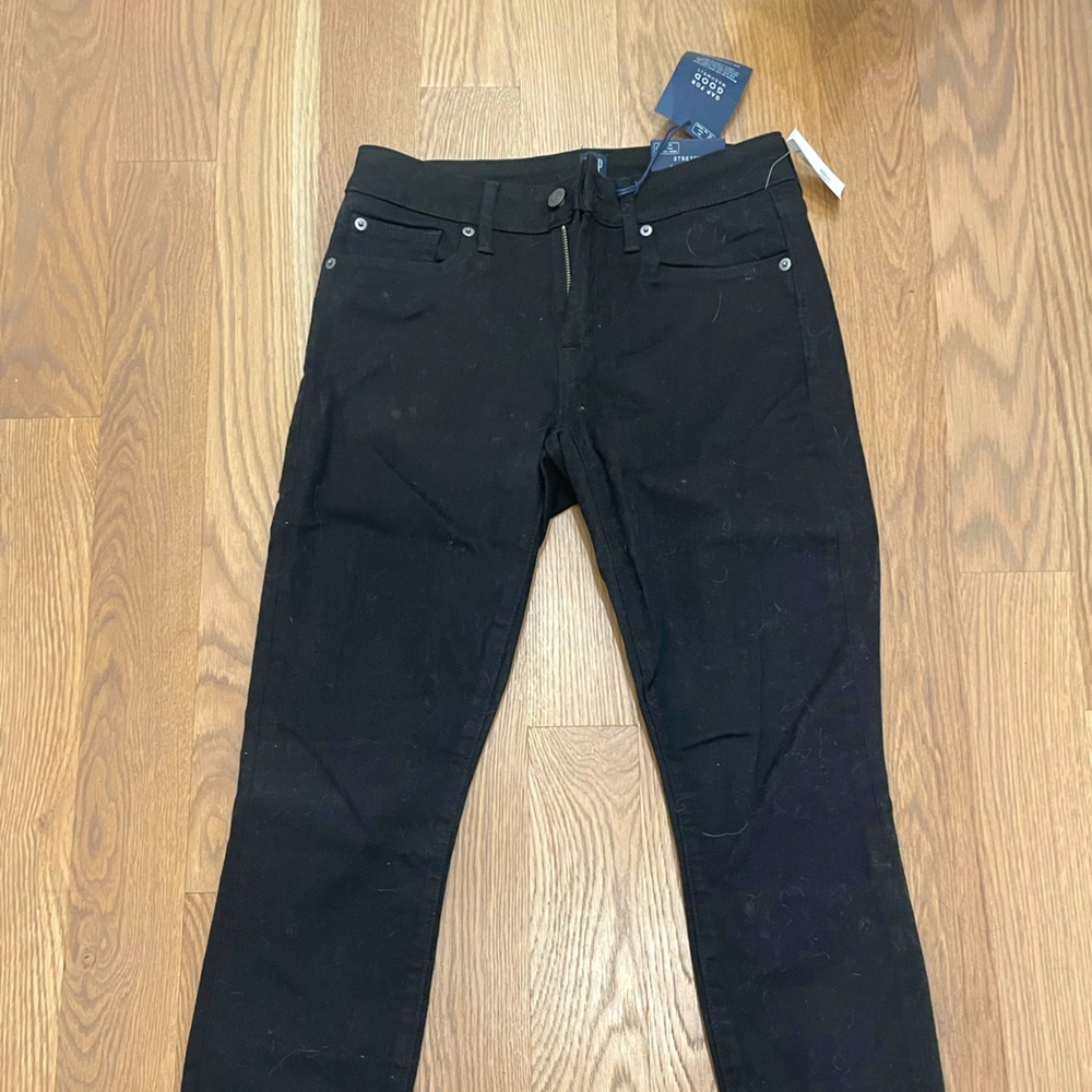 NWT Gap size 27 black skinny Jean